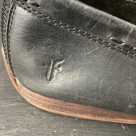 Frye Lewis Venetian Loafer size 10 main image 6
